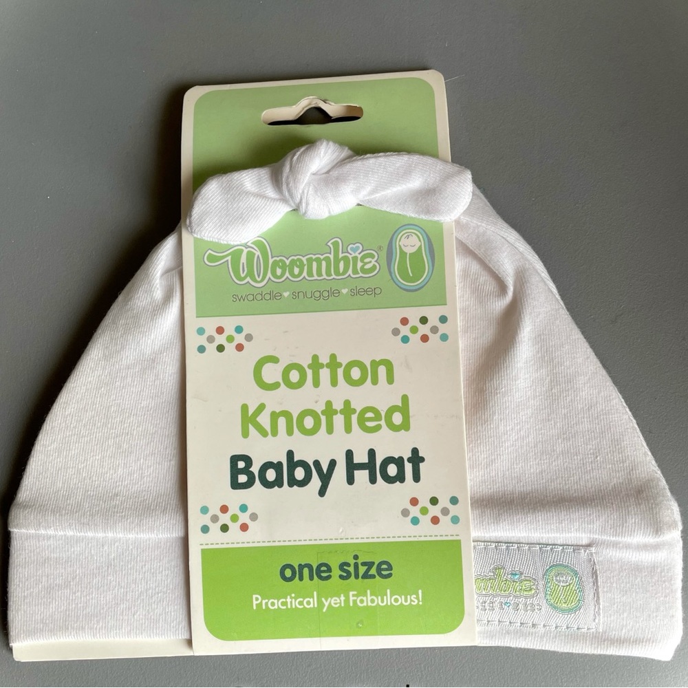 NEW - Woombie Knot Baby Hat - White